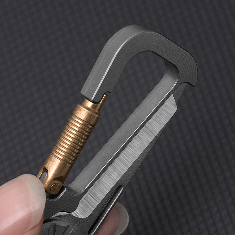 Autosleutelhanger van titanium - Edc Carry Essentials recensie en prijs